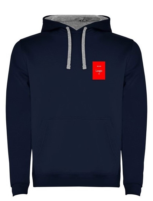 Leveres med klubblogo trykket på front og supporter trykket på rygg. Navn og/eller initialer kan monteres mot et tillegg i prisen. Leveres også i damemodell og i barnestørrelser. Pris til barn kr. 429,-